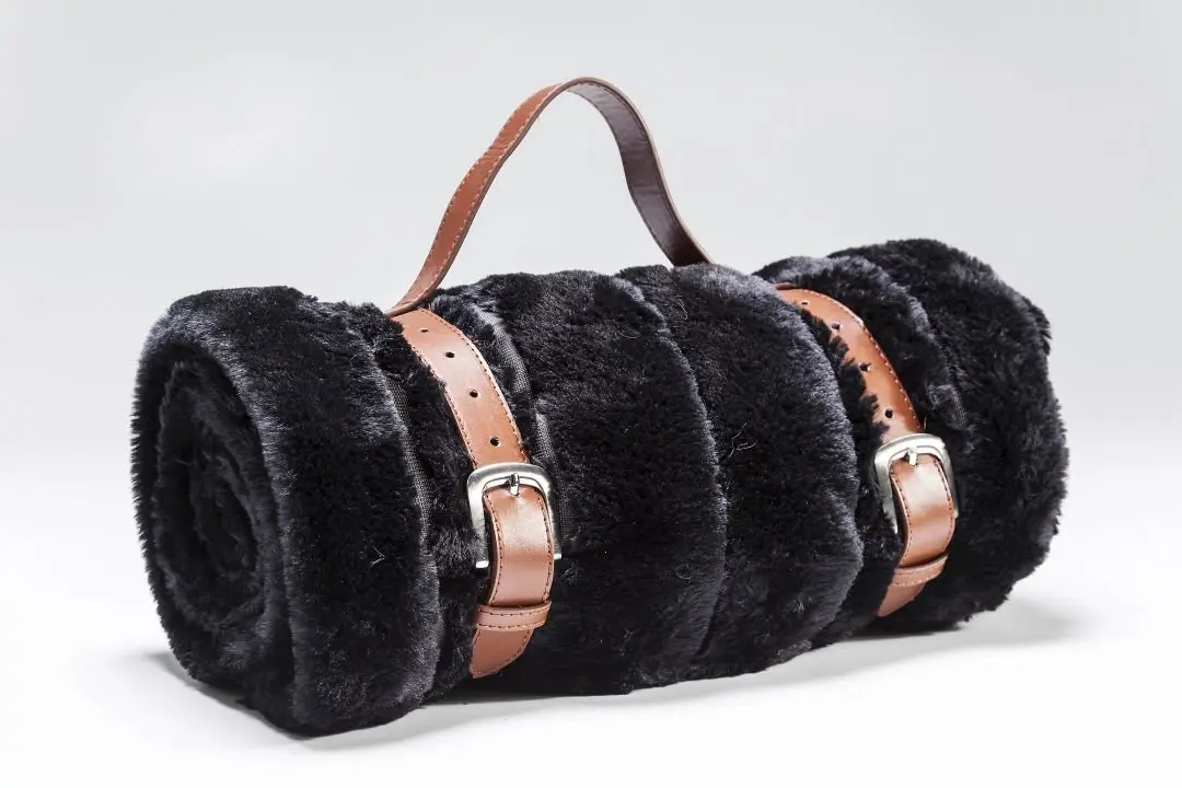 KARE Decke Fur Stripes Black 60287