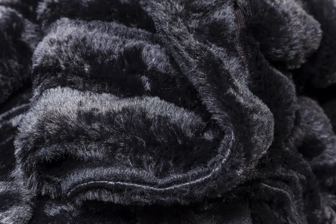 KARE Decke Fur Stripes Black 60287