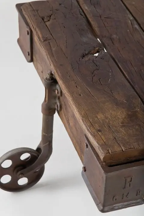 KARE Couchtisch Railway 135x80cm 75613